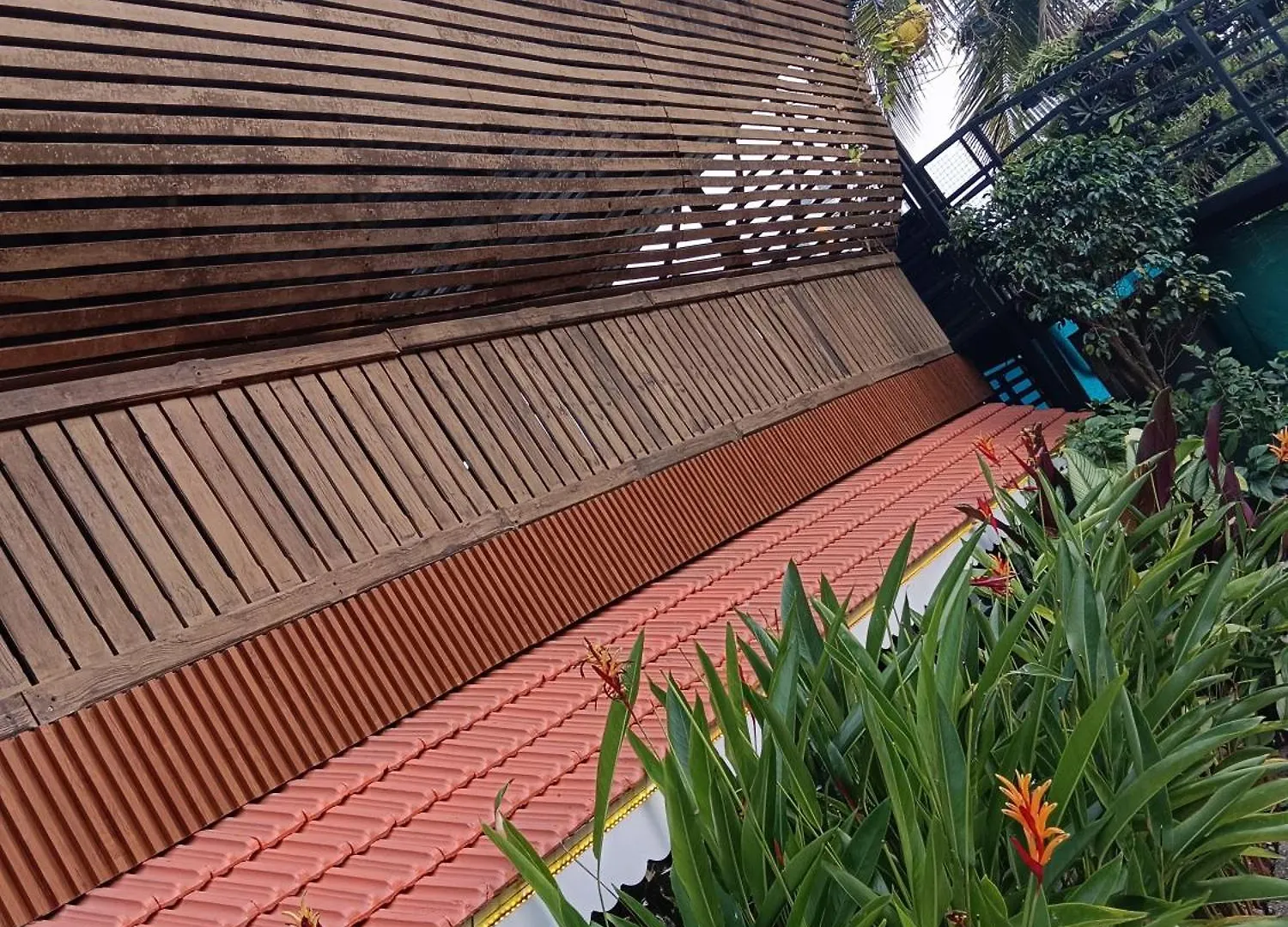 Apartment Hill View Acsingle Double Executive Room In Trivandrum Thiruvananthapuram India